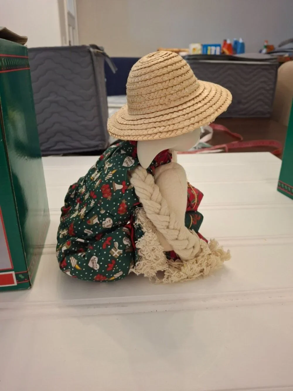 VTG House of Lloyd Christmas Around the World Floyd Bunny Rabbit Doll w Box 1994